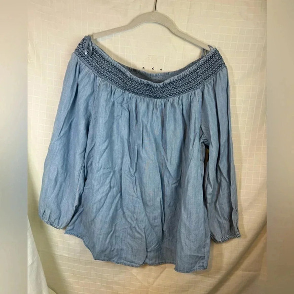 GAP Blouse Denim Blue Embroidered Peasant Off The Shoulder Boho Womens Sz M NWT - Picture 1 of 4